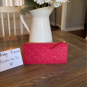 Louis Vuitton Felicie insert **sold elsewhere **